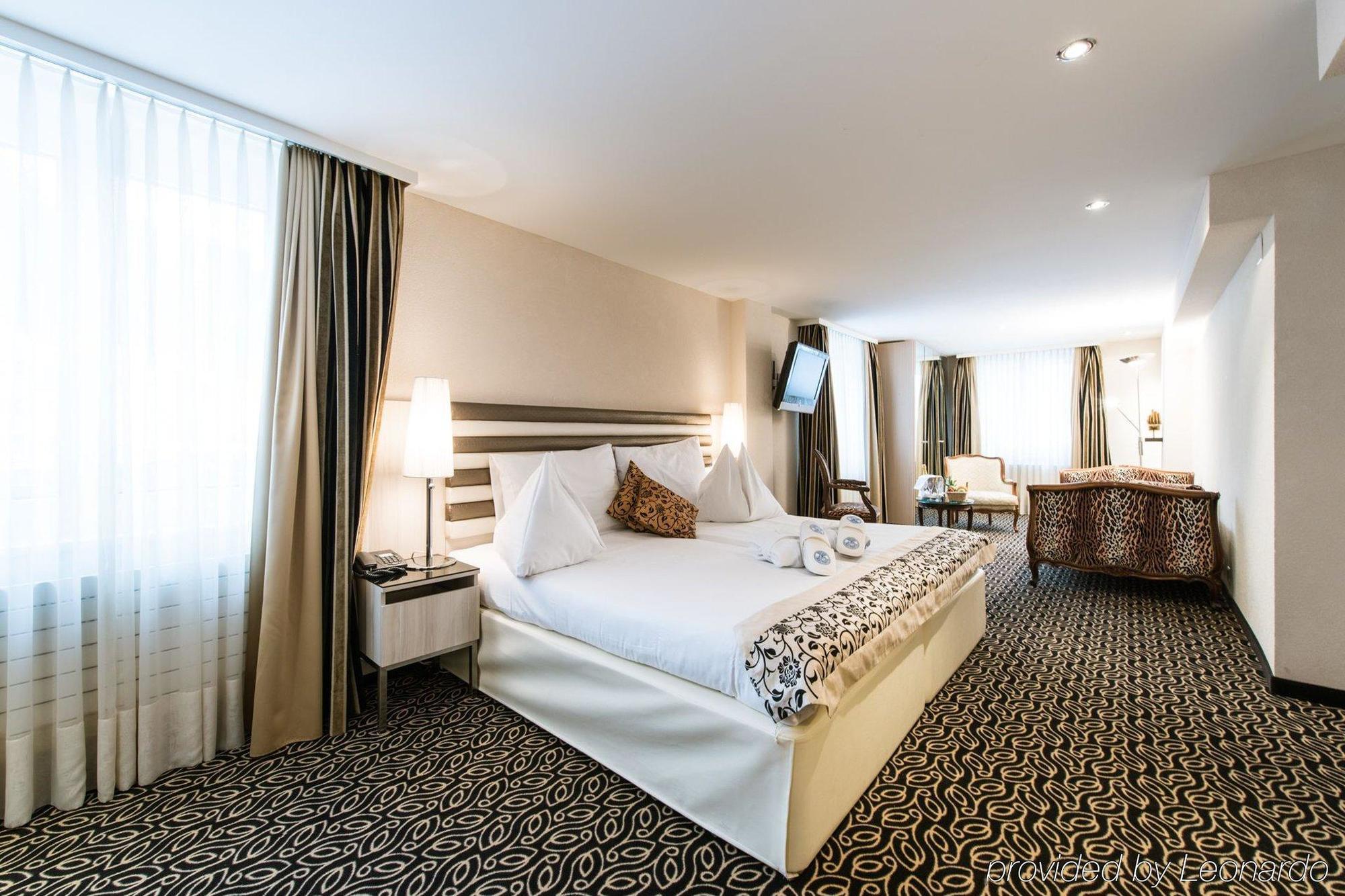 Posthotel Holiday Villa Arosa Eksteriør billede