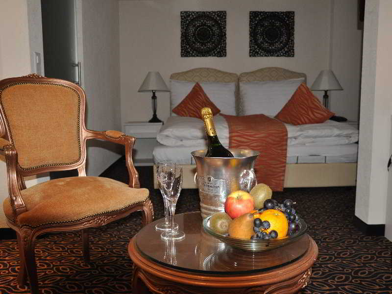 Posthotel Holiday Villa Arosa Værelse billede